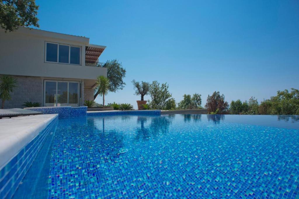 Luxury Villa Crystal Blue Sveti Stefan Exterior photo