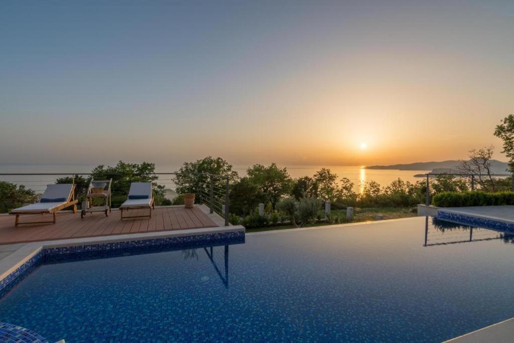 Luxury Villa Crystal Blue Sveti Stefan Exterior photo